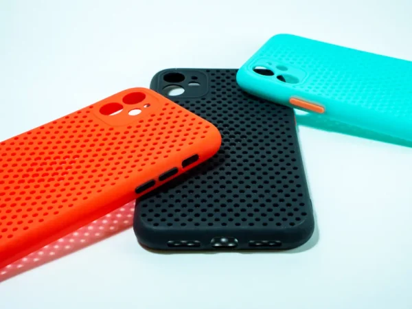 Fundas con Agujeros para Disipar el Calor para iPhone - Imagen 6